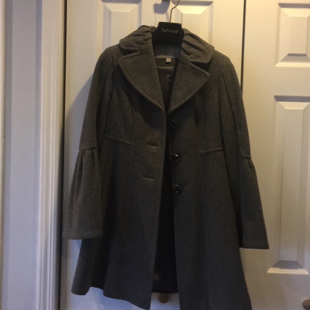 Jessica Simpson wool coat, lined, grey, excellent condition, bell sleeves